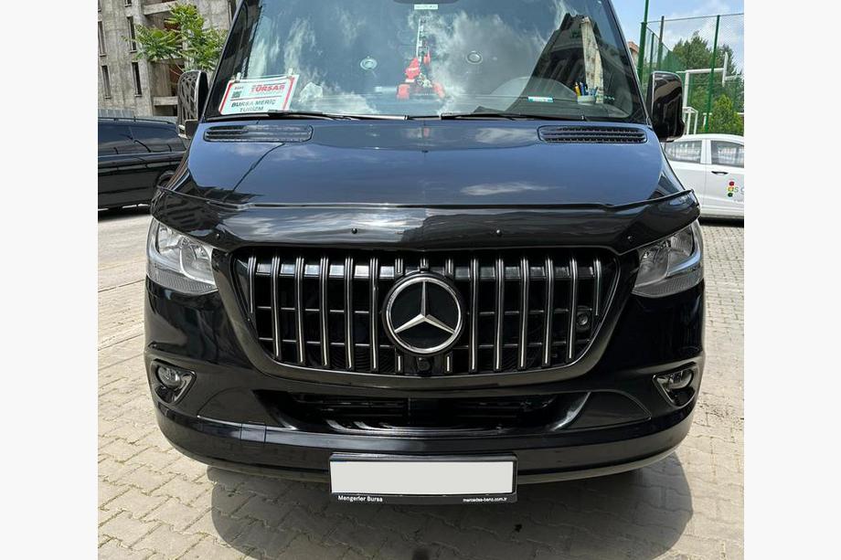 Mercedes Sprinter W907/W910 2018- Frontgrill Chrome Eco (Budget Abdeckung) Image