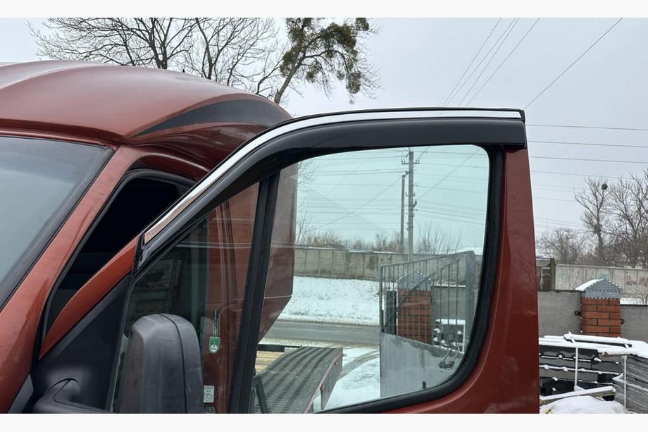 Mercedes Sprinter W906 2006–2018 Windabweiser (2 Stk, EuroCap, Chrom) Image