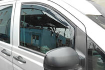 Mercedes Vito W639 2004-2014 Einschub-Windabweiser Niken Luxury (2 Stk) Foto 1