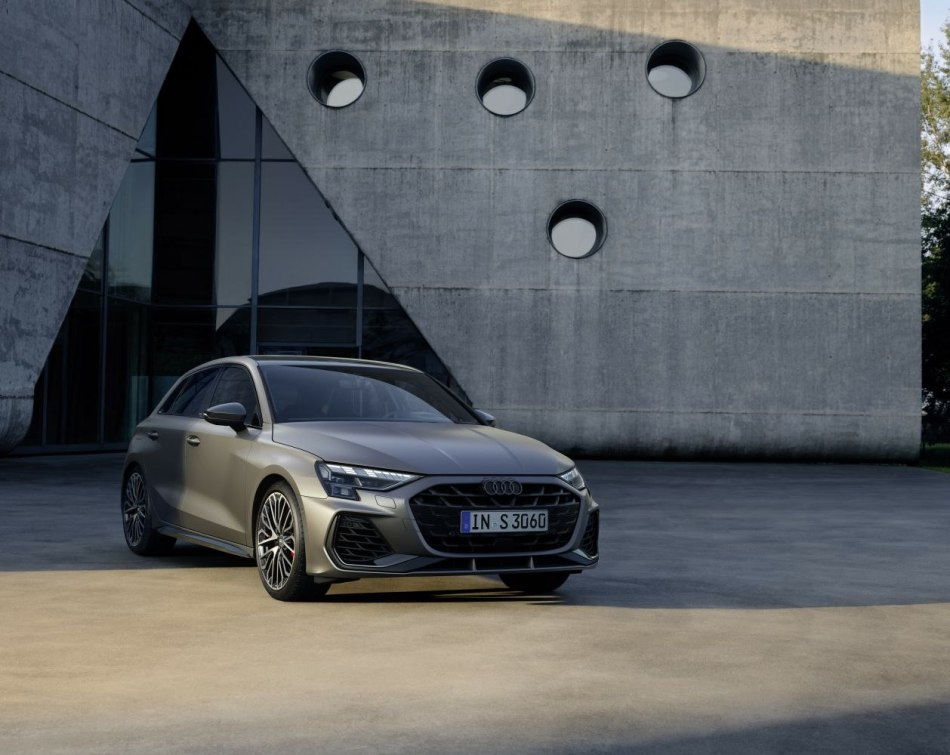 Audi S3 Sportback 2024: Aktualisiertes aufgeladenes Fließheck
