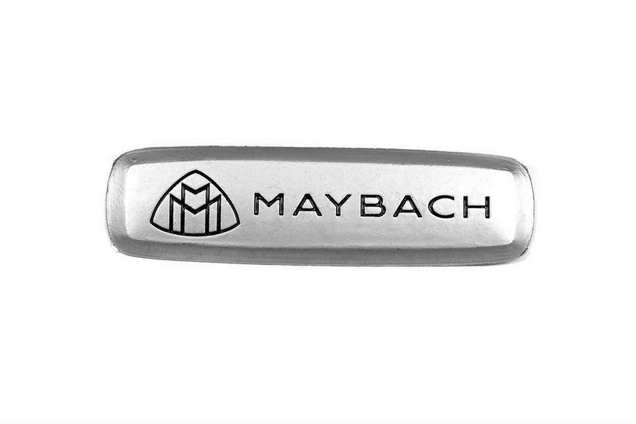 Mercedes-Benz Maybach Aluminium Emblem für Fußmatten (1 Stk) Foto 1