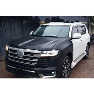 Facelift Bodykit auf LC 300 Foto 2
