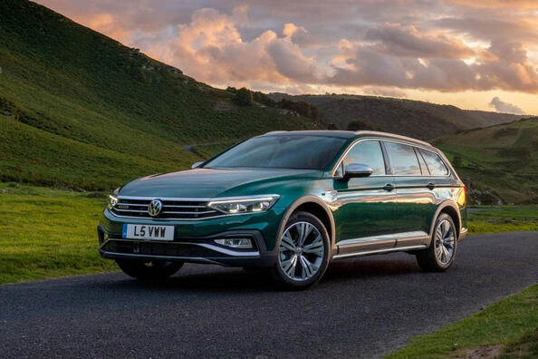 Volkswagen Passat Alltrack: Kombi für alle Straßen