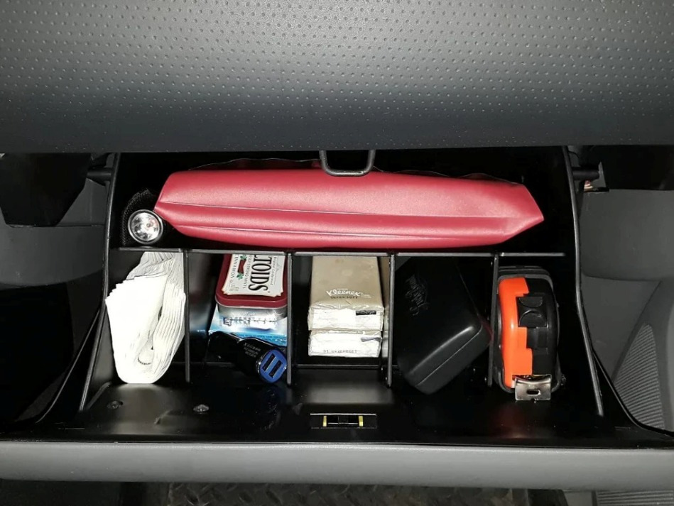 Ein Durcheinander im Handschuhfach? Machen Sie daraus ein Ordnungsmodell!