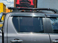 Toyota Hilux 2015- Dachreling Shark mit Querträger Foto 7