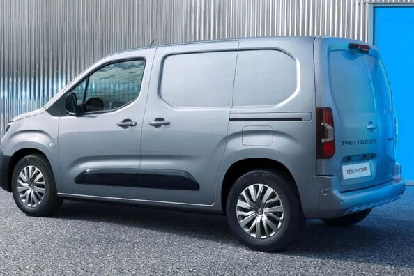 Testbericht zum aktualisierten Elektrotransporter Peugeot e-Partner 2024 Foto 2