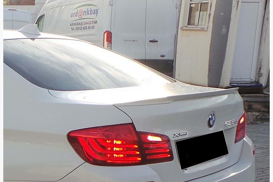 BMW 5 Series F10/F11 2010–2016 MP-Style Heckspoiler (für F10, Schwarz Glanz) Foto 6