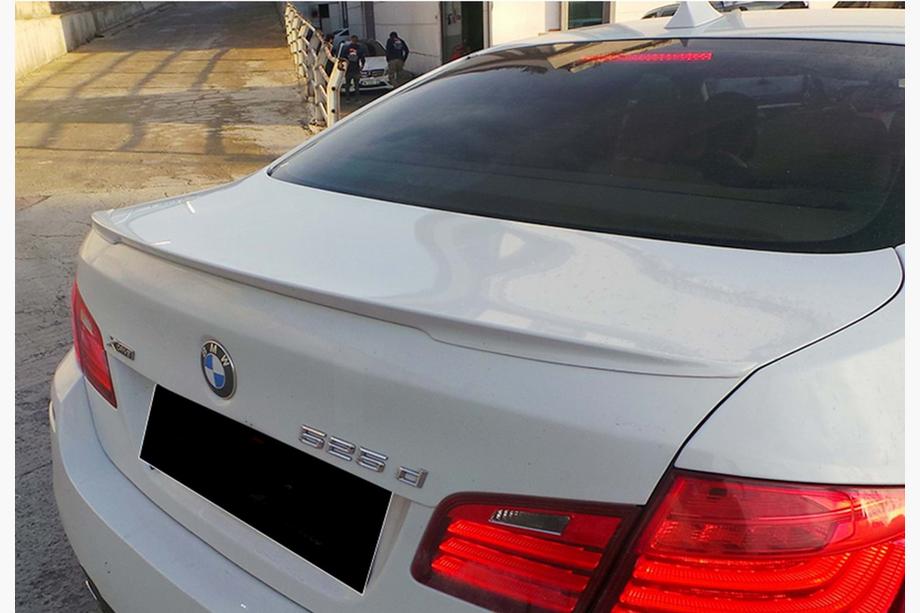 BMW 5 Series F10/F11 2010–2016 MP-Style Heckspoiler (für F10, Schwarz Glanz) Foto 5