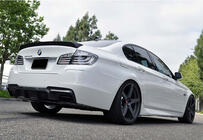 BMW 5 Series F10/F11 2010–2016 Heckdiffusor DPT V-2 (für M-Performance, Schwarz Glanz) Foto 5
