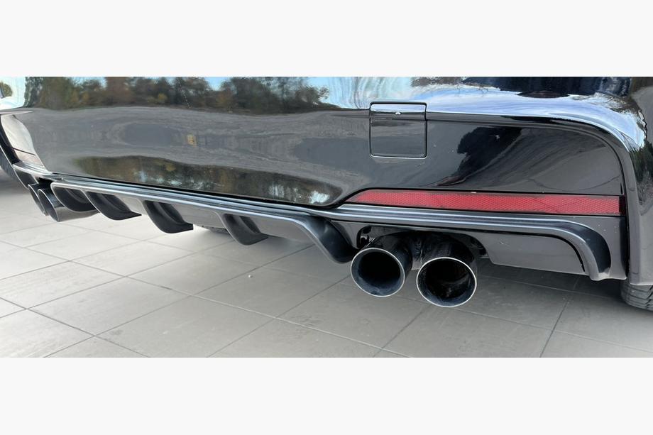 BMW 3 Series F30/F31 2012-2019 Heckdiffusor DPT V-3 (für M Performance, Schwarz Glanz) Foto 2