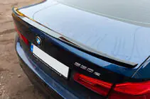 BMW 5er G30/G31 2017–2023 Spoiler M4-Style (Schwarz Glanz) Foto 11