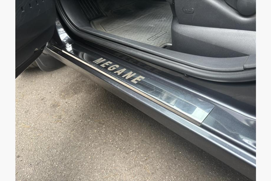 Renault Megane II 2004-2009 Einstiegsleisten Abdeckungen (Carmos, 4 Stk, Edelstahl) Image