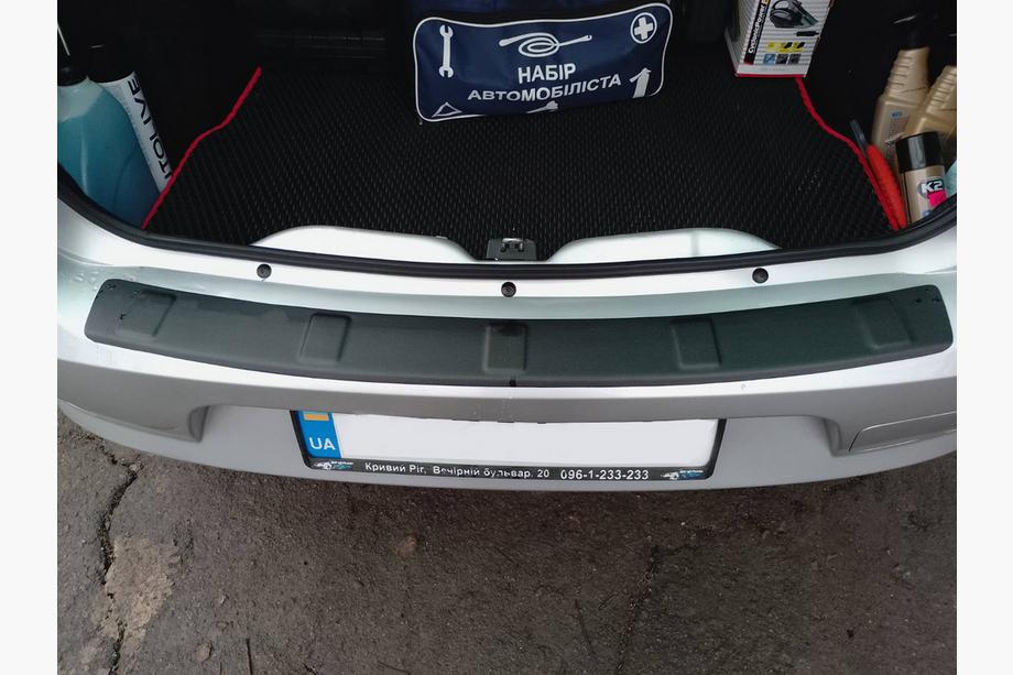 Renault Logan I 2008-2013 Heckstoßstangenabdeckung (SD, ABS, Esa) Image