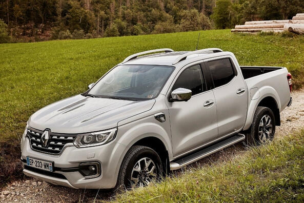 Testbericht zum Renault Alaskan: ein zuverlässiger Pick-up für Arbeit und Freizeit