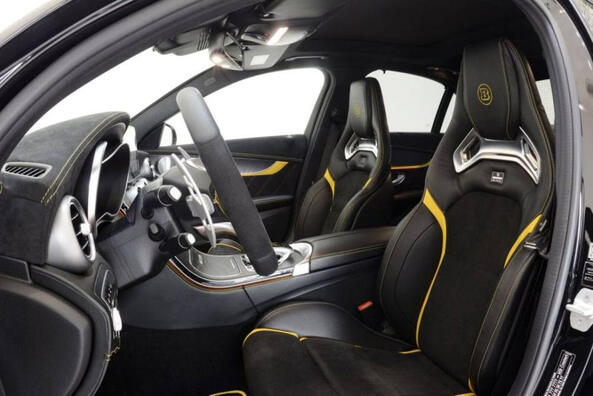Tuning des Autoinnenraums: Sitze, Lenkrad, Polster