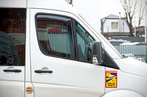 Mercedes Sprinter W906 2006–2018 Einschub-Windabweiser (halbtransparent, 2 Stk., Cagatay) Foto 10