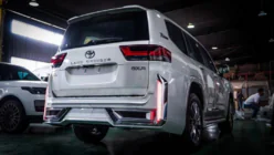 Toyota Land Cruiser 300 2021- VIP Bodykit Komplettset Foto 2