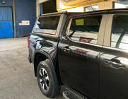 Volkswagen Amarok 2010-2022 Laderaumabdeckung Omcap Foto 3