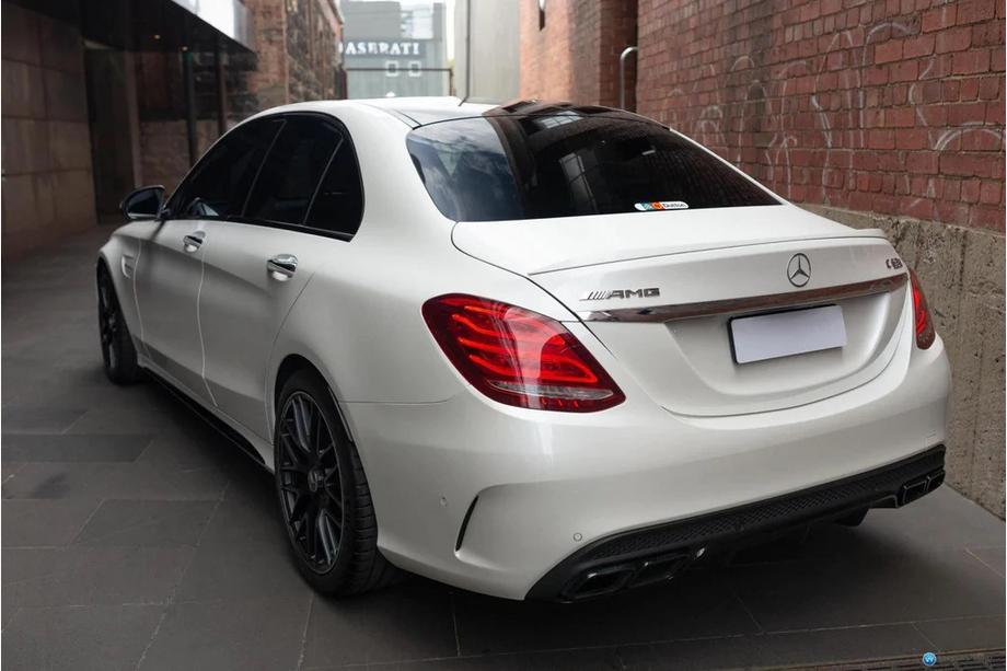 Mercedes C-class W205 2014-2021 Heckdiffusor mit Endrohren (C63 Design 2014-2018) Foto 1