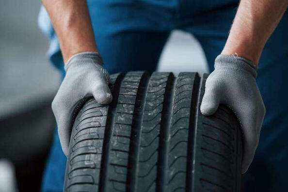 Wie pflegt man Autoreifen richtig?