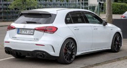 Mercedes A-class W177 2018- Heckdiffusor mit Endrohren (Design A35 HB) Foto 1
