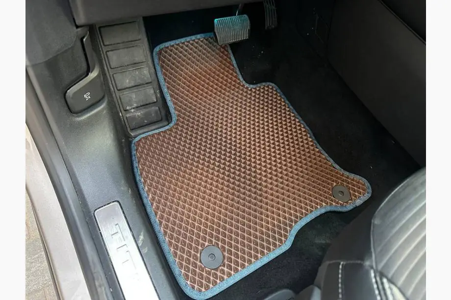 Ford Kuga/Escape 2019- EVA Fußmatten (Hybrid, Braun) Image