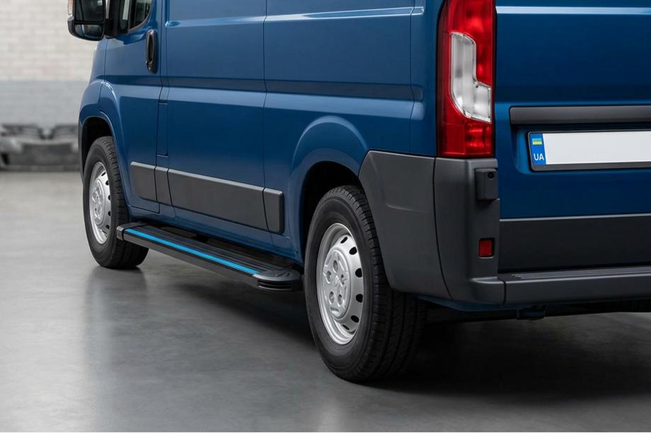 Opel Movano 2021- Seitenschweller Maya Blue (2 Stk., Aluminium) Langer Radstand Image