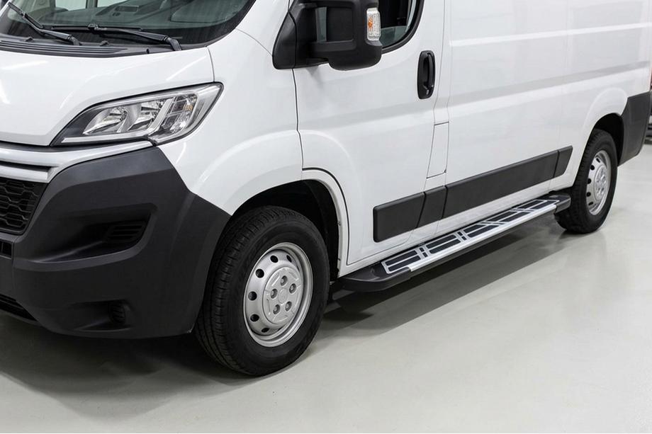Opel Movano 2021- Seitenschweller Sunrise (2 Stk., Aluminium) Image