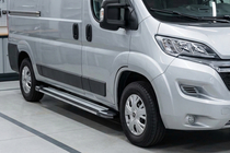 Opel Movano 2021- Trittbretter Rainbow (2 Stk., Aluminium) Foto 1