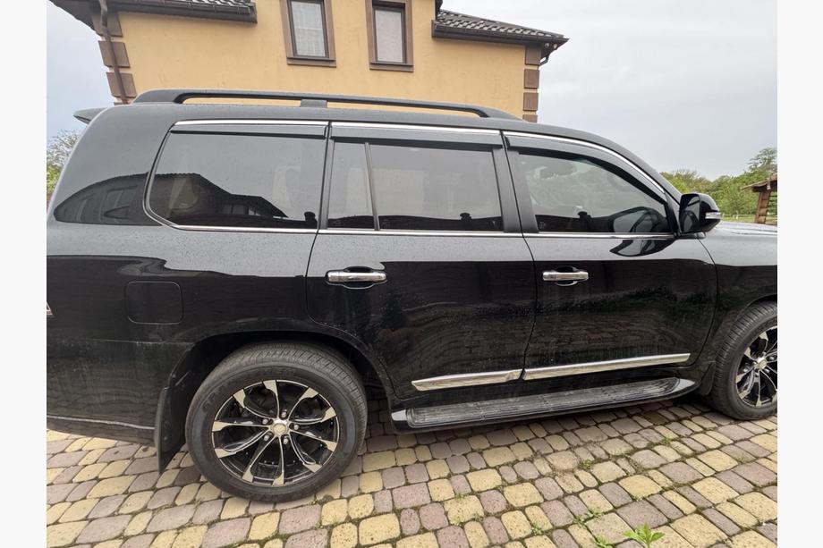 Toyota Land Cruiser 200 2007-2021 Windabweiser mit Chromleisten Niken Luxury (6 Stk) Foto 3