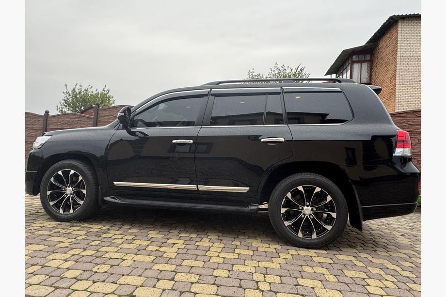 Toyota Land Cruiser 200 2007-2021 Windabweiser mit Chromleisten Niken Luxury (6 Stk) Foto 5