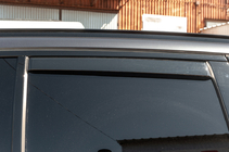 BMW X5 G05 2019–2026 Windabweiser zum Einstecken Niken Luxury (4 Stk) Foto 3
