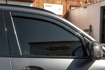 BMW X5 G05 2019–2026 Windabweiser zum Einstecken Niken Luxury (4 Stk) Foto 2