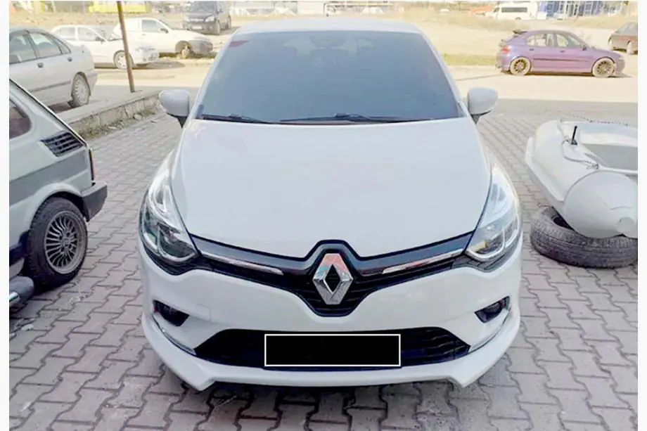 Renault Clio IV 2012-2019 Frontlippe DPT (HB, grundiert zum Lackieren) Foto 2