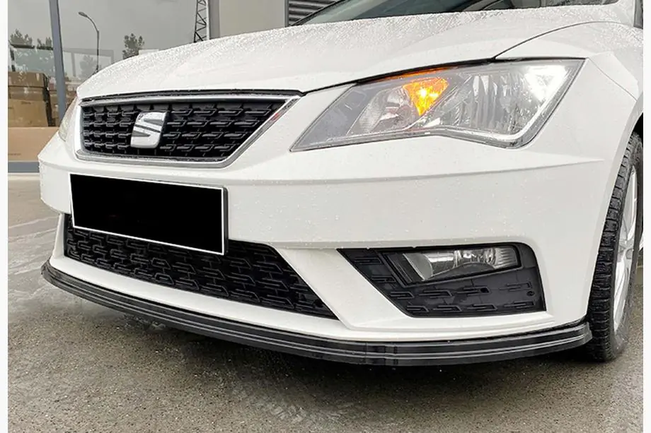 Seat Leon 2013-2020 Frontlippe DPT V-4 (2017-2020, Schwarz Glanz) Image