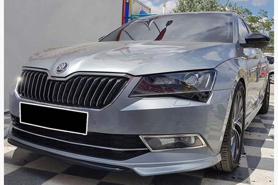 Skoda Superb 2015-2024 Frontlippe DPT V-1 (2015-2020, Schwarz Glanz) Foto 1
