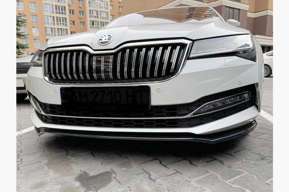 Skoda Superb 2015-2024 Frontlippe DPT V-2 (2015-2020, Schwarz Glanz) Foto 8