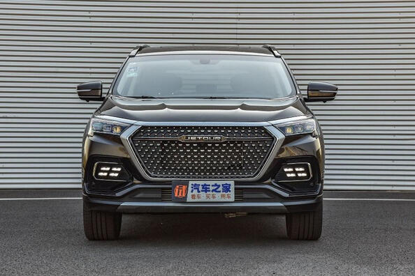 Testbericht Jetour X95: Technologie und Komfort in einem Auto