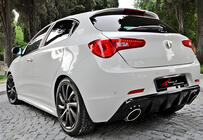 Alfa Romeo Giulietta 2010-2020 Heckdiffusor DPT V-2 (Schwarz Glanz) Foto 2
