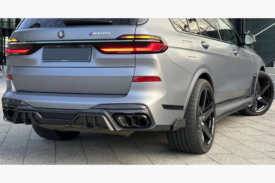 BMW X7 G07 2019- LRT Carbon Bodykit-Set (für M-Sport 2023-) Foto 8