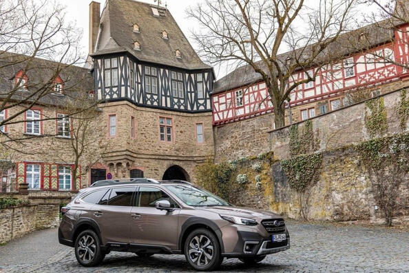 Testbericht zum Subaru Outback: ein zuverlässiger und funktionaler Crossover für jede Straße Foto 1