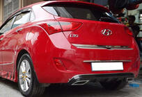 Hyundai I-30 2012-2017 Heckdiffusor DPT V-1 (Schwarz Glanz) Foto 2