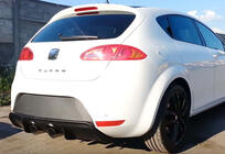 Seat Leon 2005-2012 Heckdiffusor DPT V-2 (2009-2012, Schwarz Glanz) Foto 1
