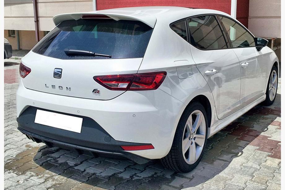 Seat Leon 2013-2020 Heckdiffusor DPT V-3 (2013-2016, Schwarz Glanz) Image