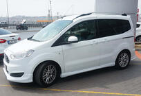 Ford Courier 2014-2023 Seitenschweller DPT (Schwarz Glanz) Foto 1