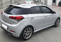 Hyundai I-20 2014-2020 Seitenschweller DPT (2014-2018, Schwarz Glanz) Foto 3