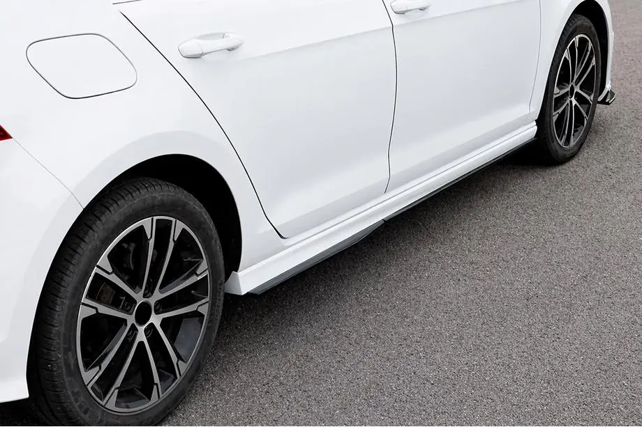 Volkswagen Golf 7/E-Golf 2012-2020 Seitenschweller DPT V-4 (Schwarz Glanz) Image