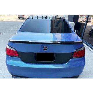 Spoiler M4-Style (Schwarz Glanz) Foto 1