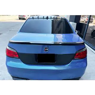 Spoiler M4-Style (Schwarz Glanz) Foto 1