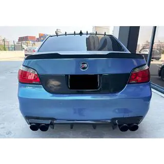 Spoiler M4-Style (Schwarz Glanz) Foto 3